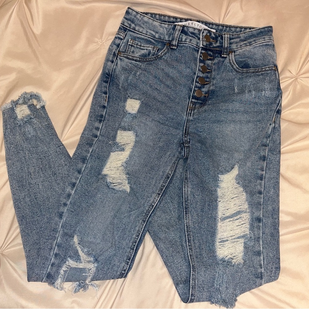 Tinseltown Blue Distressed Jeans